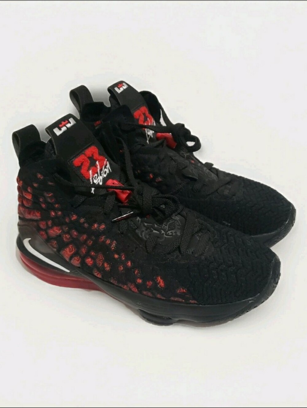 Nike LeBron 17 GS James Gang BQ5594-005 Black Red Basketball Shoes Sz 6.5Y / W 8